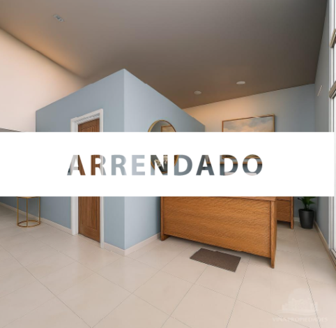 Arriendo  oficina – 147 m², 6 ESTACIONAMEINTOS- primer piso- sala de reuniones, oficinas privadas, espacio central, 3 baños, 6 estacionamientos y jardín – Bosque Montemar, Reñaca
