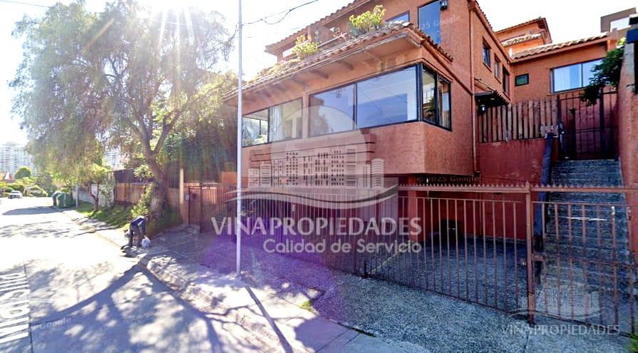 Arriendo departamento  2 Dormitorios | 2 Baños | 80m² útiles +  Patio privado 14 m2  | 1 Estacionamiento | Bodega | Terraza 20 m2